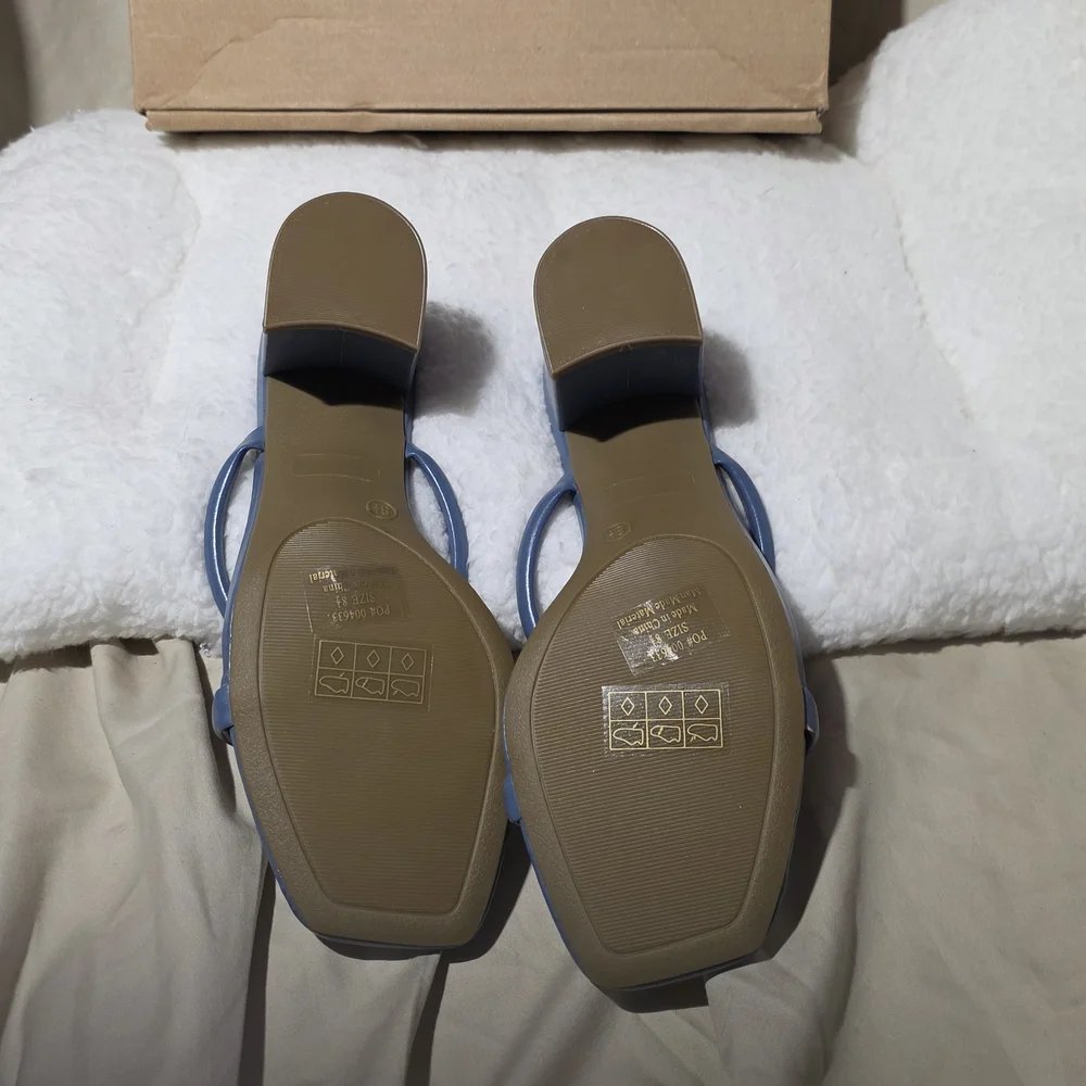 Blue Strappy Knot Sandals -8.5 - Picture 4 of 4
